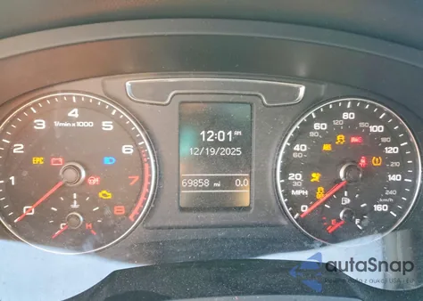 2018 Audi Q3 Premium z USA, uszkodzony, nr VIN WA1BCCFS0JR002817